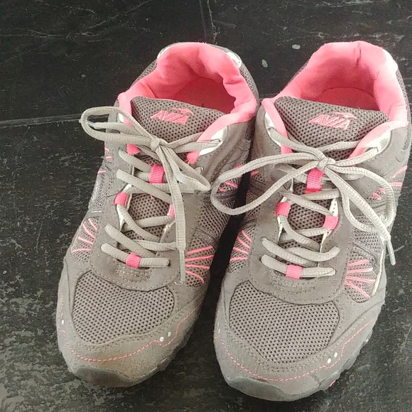 NWOT AVIA Athletic Shoes sz 10 - Picture 2 of 5